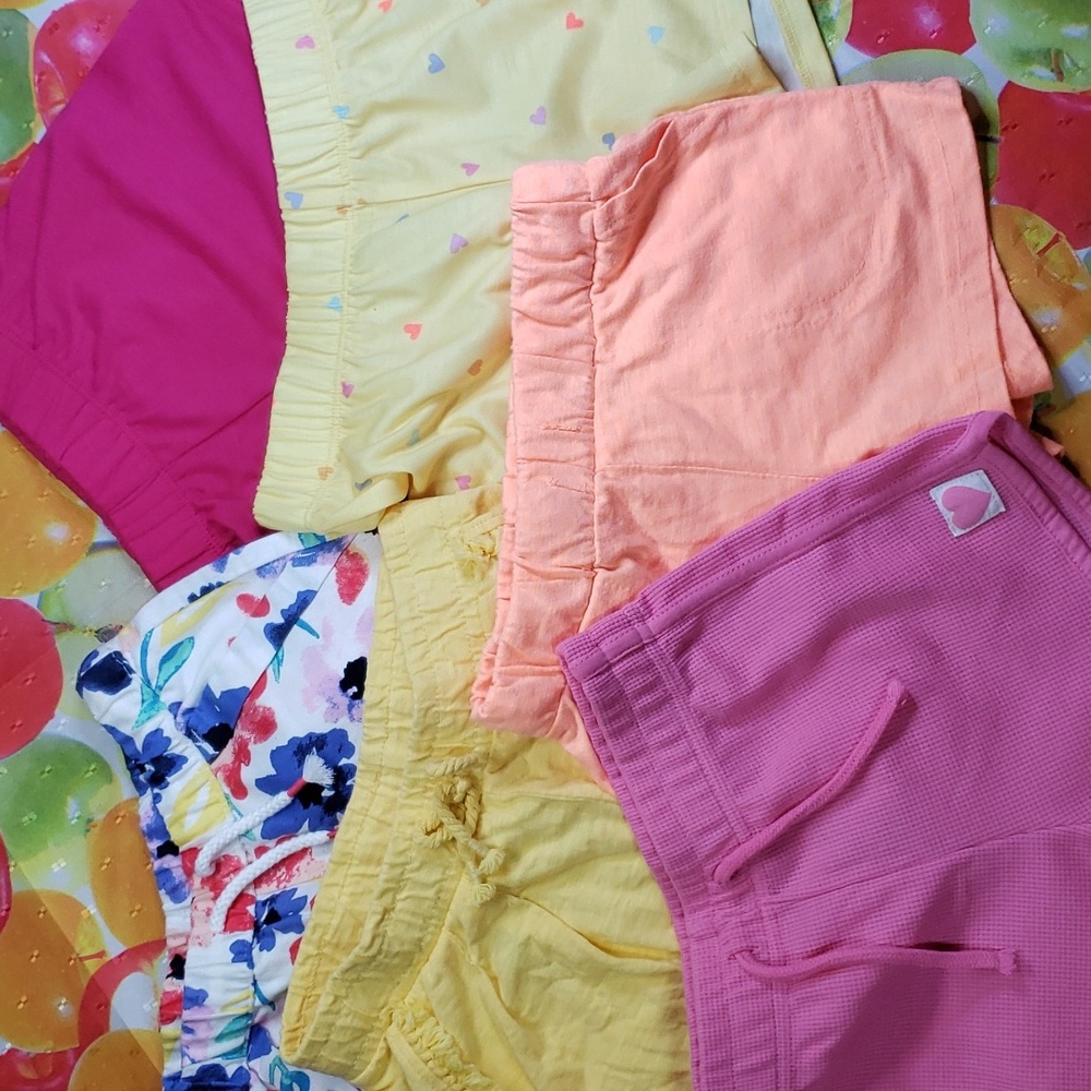 6 Girls' Shorts - Picture 14 of 14